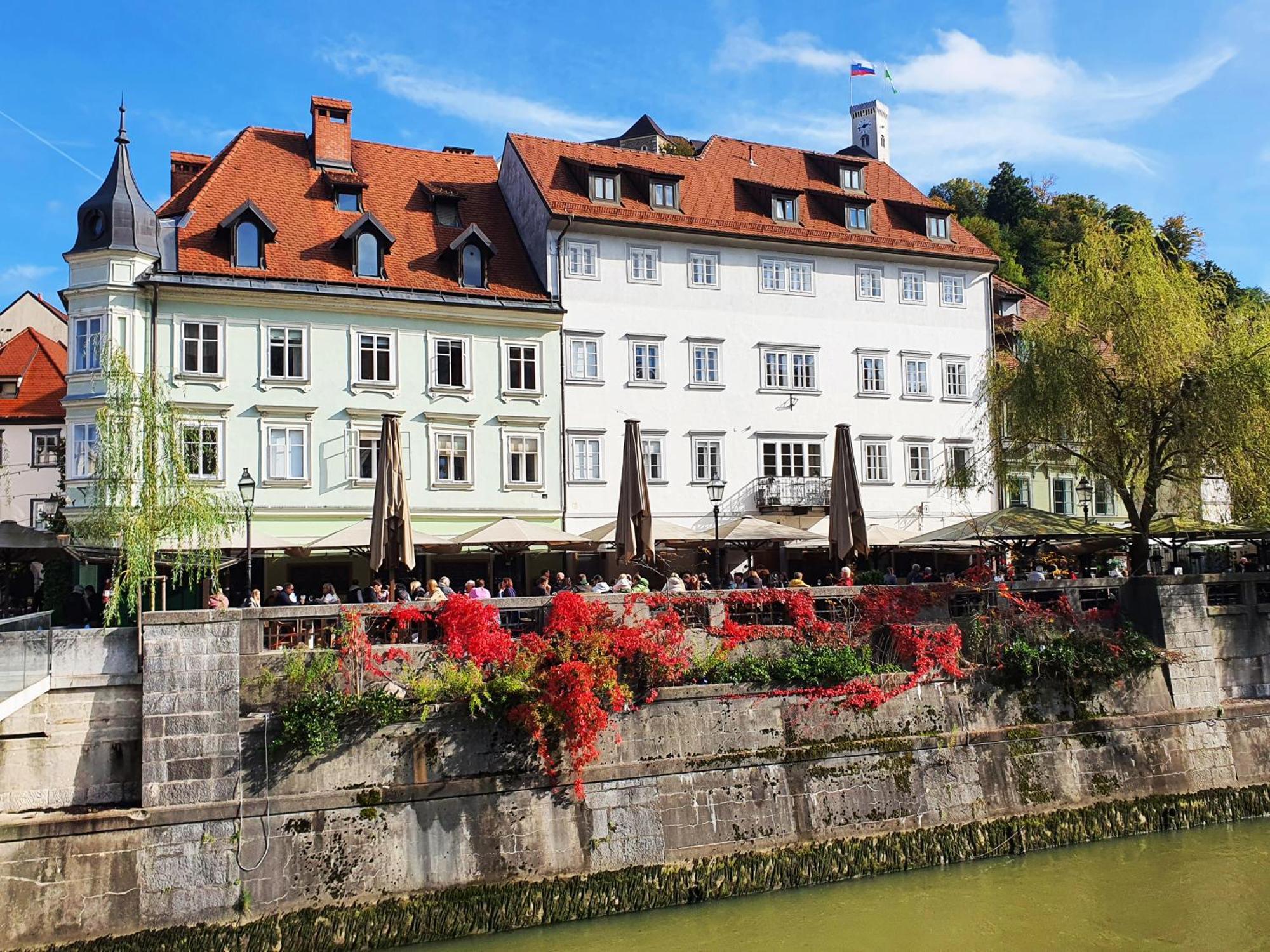 Riverside Elegance Ljubljana Exterior photo